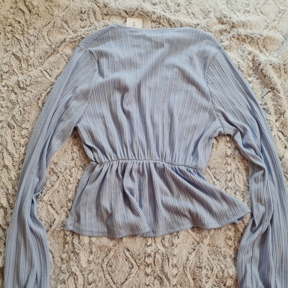 NWT Streetwear Society Baby Blue Top Size Small - Picture 6 of 8